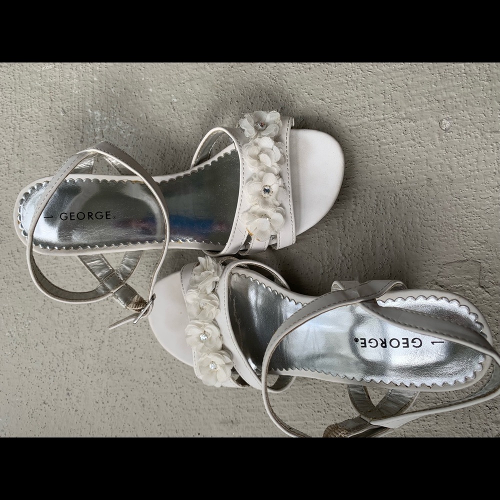 Shoes - Picture 2 of 2